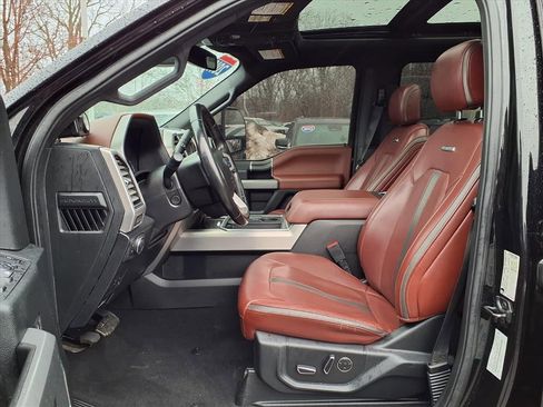 Used 2019 Ford F450 Platinum w/ Platinum Ultimate Package image 18