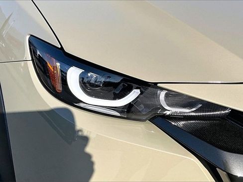 Used 2024 MAZDA CX-50 AWD 2.5 Turbo w/ Cargo Package image 32