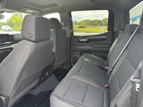 Used 2024 Chevrolet Silverado 1500 LT image 15