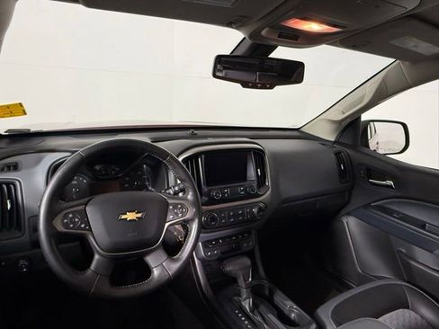 Used 2019 Chevrolet Colorado Z71 AWD/4WD image 38