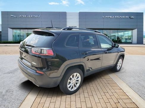 Used 2022 Jeep Cherokee Latitude Lux w/ Sun & Sound Group AWD/4WD image 5