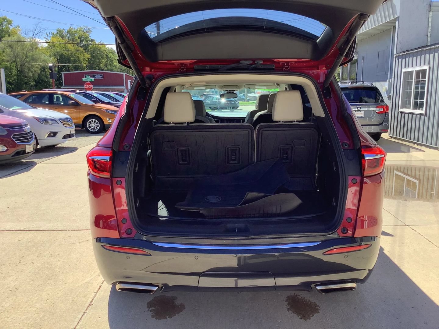 Used 2018 Buick Enclave Premium w/ Experience Buick Package AWD/4WD image 18