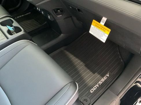 New 2026 Honda Odyssey Touring image 28