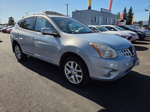 Used 2013 Nissan Rogue SL AWD/4WD image 5