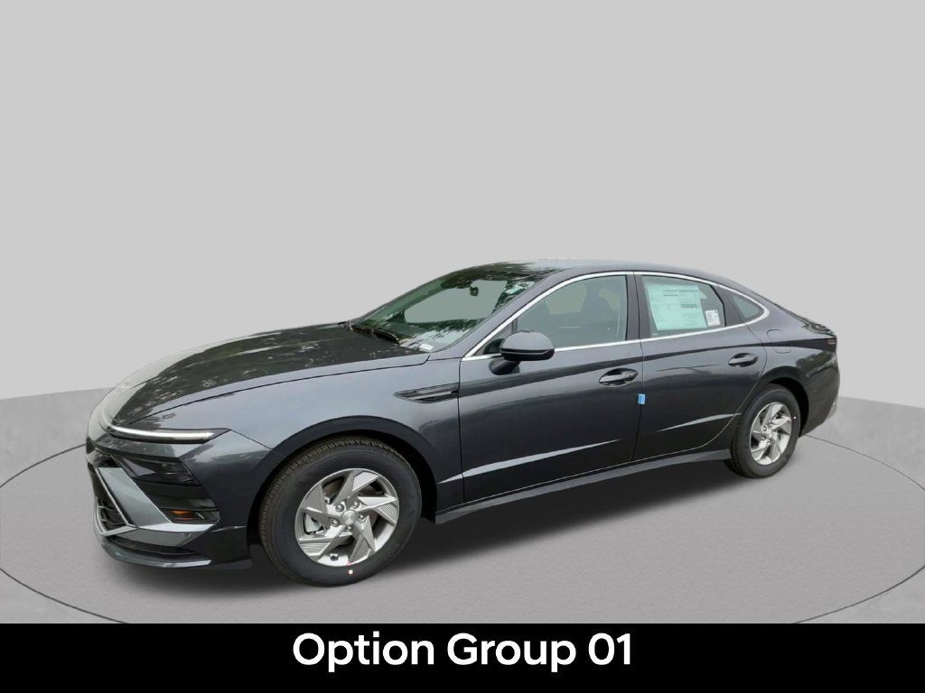 Used 2026 Hyundai Sonata SE FWD image 11
