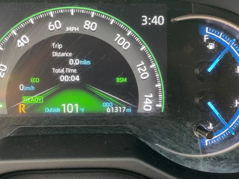 Used 2023 Toyota RAV4 LE AWD/4WD image 14