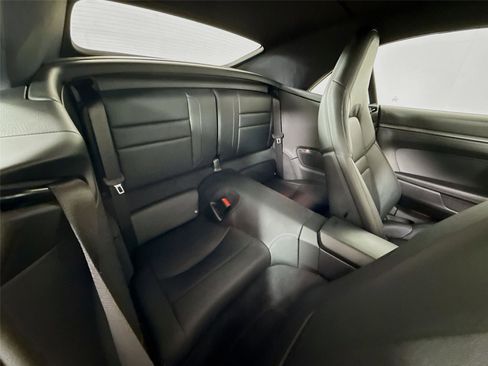 Used 2025 Porsche 911 Carrera image 15