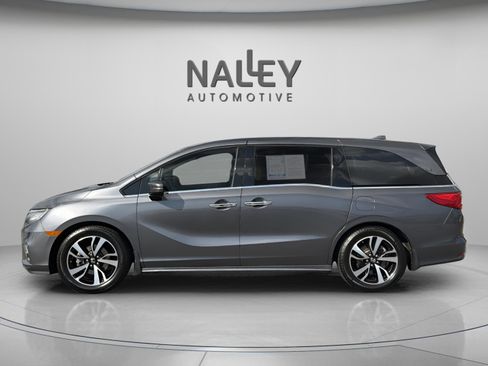 Used 2018 Honda Odyssey Elite image 3