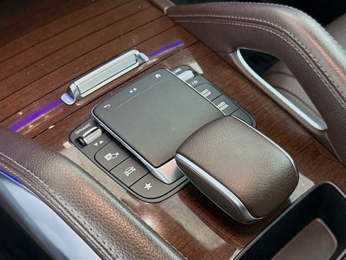 Used 2022 Mercedes-Benz GLE 350 4MATIC image 18