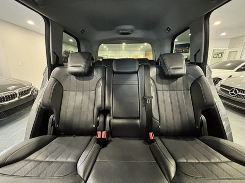 Used 2014 Mercedes-Benz GL 450 4MATIC image 25