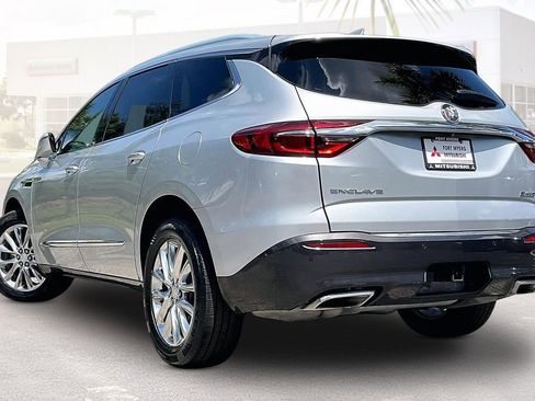 Used 2021 Buick Enclave Premium w/ Sun and Sites Package FWD image 31