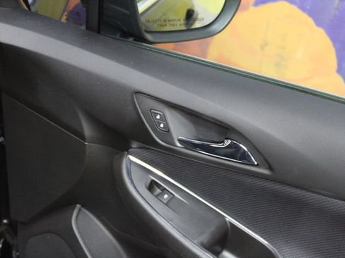 Used 2017 Chevrolet Cruze LT w/ LT Convenience Package FWD image 11