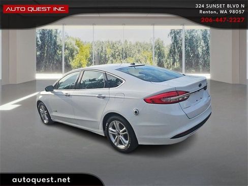 Used 2018 Ford Fusion SE w/ Equipment Group 602A image 7