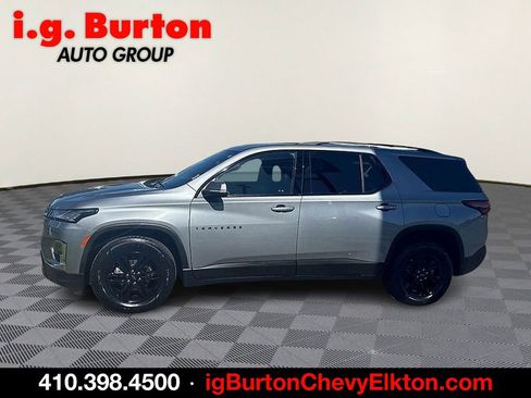 Used 2023 Chevrolet Traverse LT w/ Midnight/Sport Edition AWD/4WD image 4