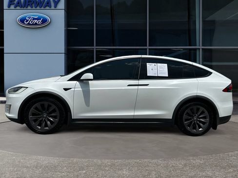 Used 2018 Tesla Model X 75D AWD/4WD image 8