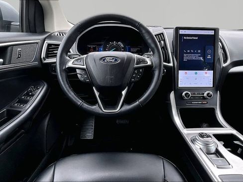 Certified 2023 Ford Edge SEL w/ Convenience Package AWD/4WD image 5
