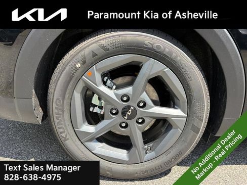 New 2026 Kia K4 FWD image 30
