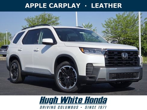 New 2026 Honda Pilot Touring image 1