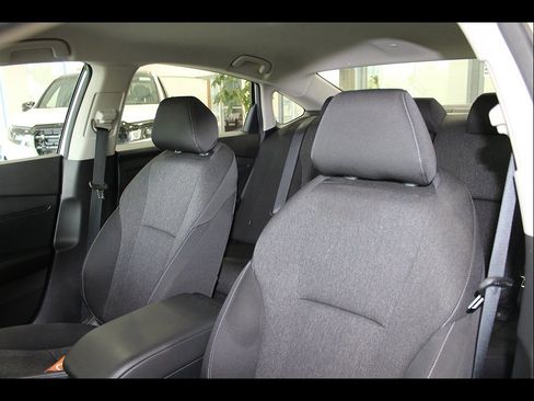Certified 2025 Honda Accord LX image 14