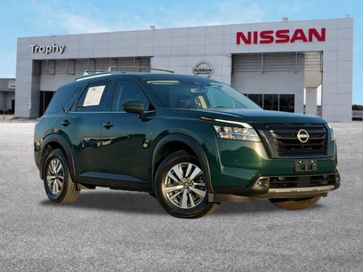 Certified 2023 Nissan Pathfinder SL w/ Black Appearance Package