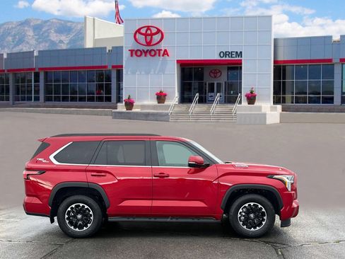 Used 2026 Toyota Sequoia SR5 w/ TRD Off-Road Package AWD/4WD image 3