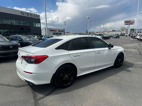 Used 2024 Honda Civic Sport image 11