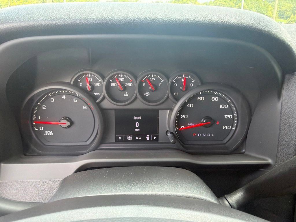 New 2026 Chevrolet Silverado 2500 Custom w/ Custom Value Package AWD/4WD image 27