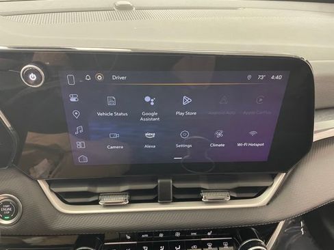 Certified 2025 Chevrolet Equinox LT w/ Convenience Package II AWD/4WD image 3