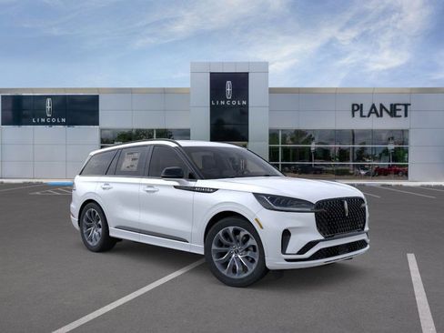 New 2025 Lincoln Aviator 2WD w/ Jet Appearance Package image 7