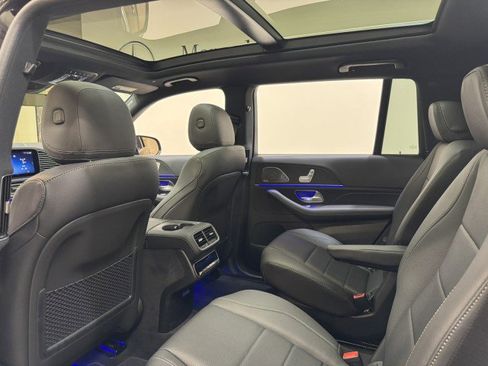 Certified 2025 Mercedes-Benz GLS 450 4MATIC image 12