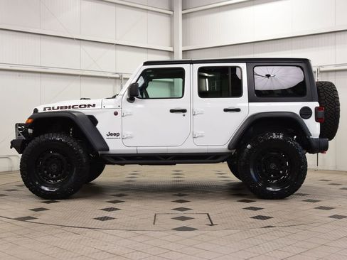 Used 2025 Jeep Wrangler Unlimited Rubicon image 4