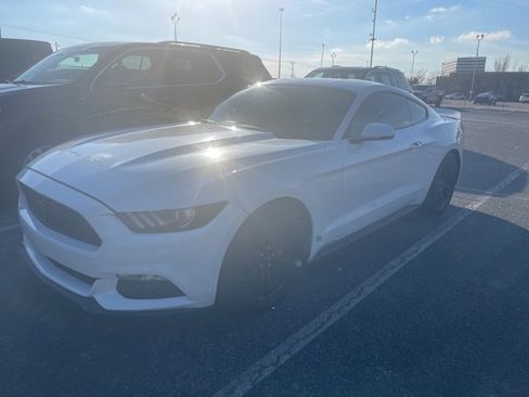 Used 2017 Ford Mustang Premium image 1
