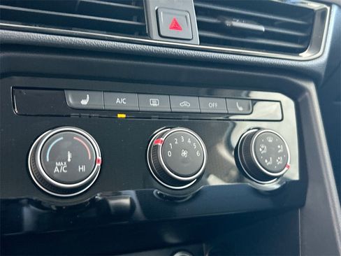 New 2026 Volkswagen Taos S image 30