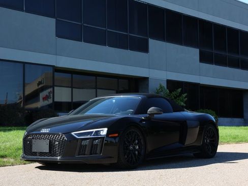 Used 2018 Audi R8 V10 plus image 7