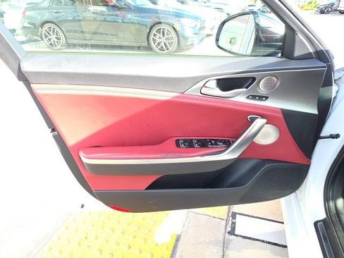 Used 2021 Kia Stinger GT1 AWD/4WD image 11