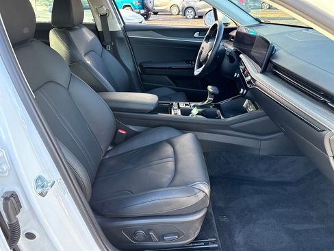 Used 2025 Kia K5 EX image 28