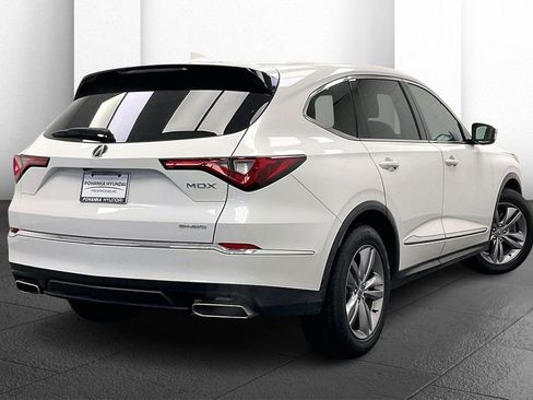 Used 2024 Acura MDX SH-AWD image 11