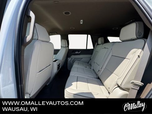 Used 2025 GMC Yukon Denali AWD/4WD image 11