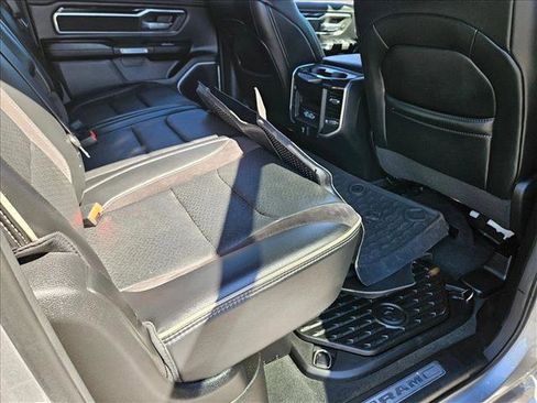 Used 2022 RAM 1500 Laramie w/ Sport Appearance Package image 18