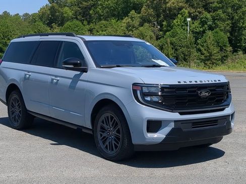 Certified 2025 Ford Expedition Max Platinum w/ Stealth Performance Package AWD/4WD image 2