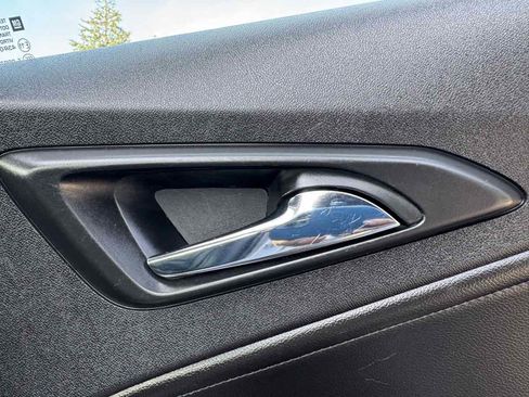 Used 2020 Chevrolet Malibu Premier FWD image 38