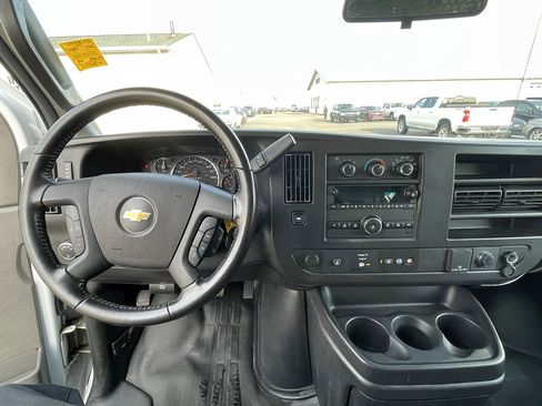 Used 2021 Chevrolet Express 2500 w/ Driver Convenience Package image 31