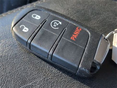 Used 2018 Jeep Compass Latitude w/ Popular Equipment Group image 34