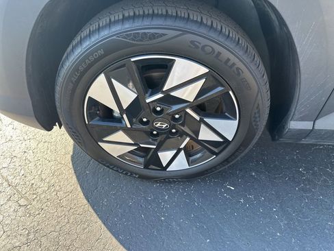 Used 2025 Hyundai Kona SEL image 9