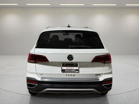 Used 2024 Volkswagen Taos SE AWD/4WD image 4