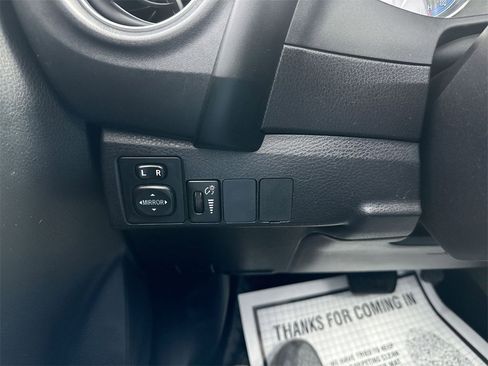 Used 2017 Toyota Corolla XSE image 17