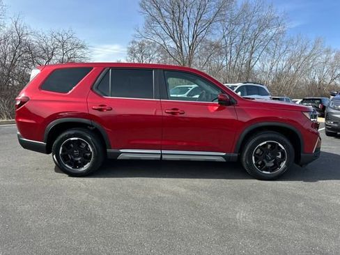 New 2025 Honda Pilot EX-L image 6