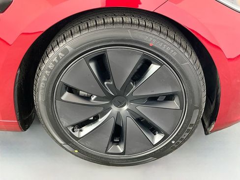 Used 2024 Tesla Model 3 Long Range AWD/4WD image 34