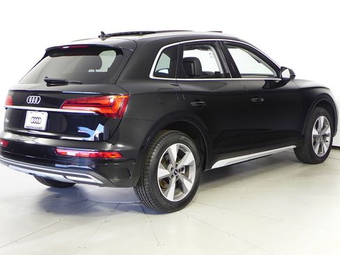 Used 2023 Audi Q5 2.0T Premium w/ Convenience Package image 7