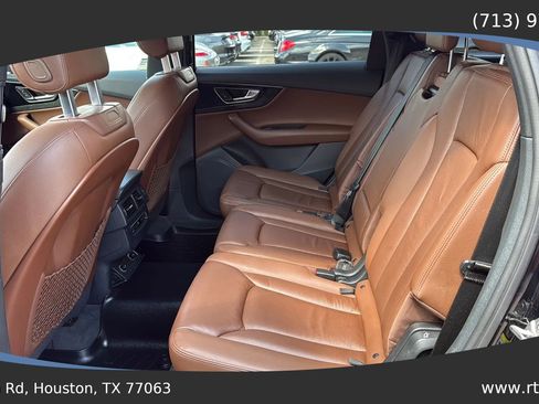 Used 2017 Audi Q7 2.0T Premium AWD/4WD image 24
